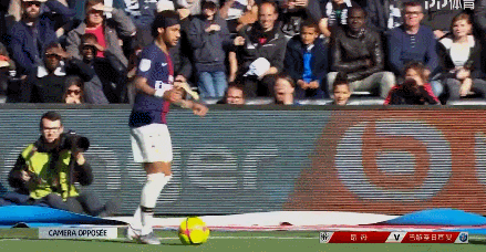 荷甲前瞻：阿贾克斯渐回正轨，费耶诺德伤兵满营愁煞范佩西（荷甲前瞻：阿贾克斯走出低谷，费耶诺德伤病潮令范佩西头疼）