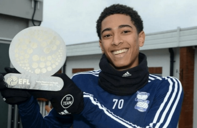 卡拉布里亚谈离开米兰：真的很难接受，不想和某些人打交道了（卡拉布里亚谈告别米兰：难以接受，不愿再与某些人周旋）