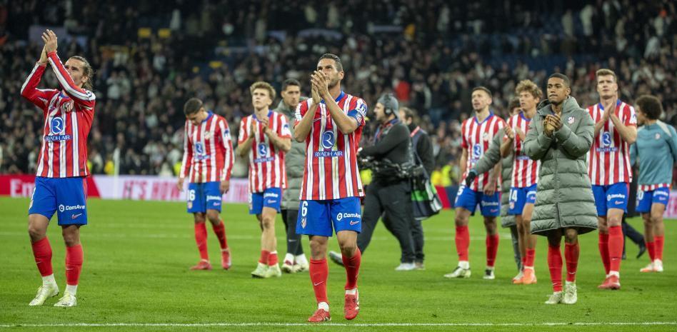 24名落差太扎心，郑钦文明年能重返前十吗？（排名跌至24位太揪心，郑钦文明年还能重回前十吗？）