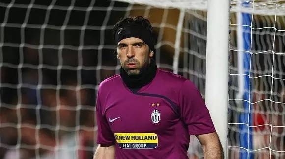 今夜能否晋级？拜仁过去21场德国杯客场对德甲球队仅一次失利（晋级在望？拜仁近21场德国杯客战德甲仅1败）