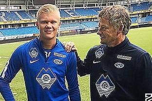 国足主帅李铁称无法选中报复球队（李铁：不可能用选人来报复国足）