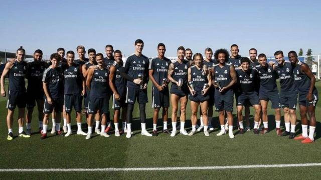 湖人108-125不敌太阳结束7连胜，东契奇38+11+9失误，詹姆斯10分，狄龙33分（湖人108-125负太阳，7连胜告终；东契奇38+11+9失误，詹姆斯10分，狄龙33分）