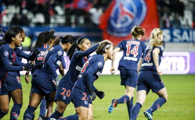 足球+音乐会，河南主帅拉莫斯当乐团指挥&阿奇姆彭等球员参加（当足球遇见音乐：河南主帅拉莫斯执棒，阿奇姆彭等球员助阵）