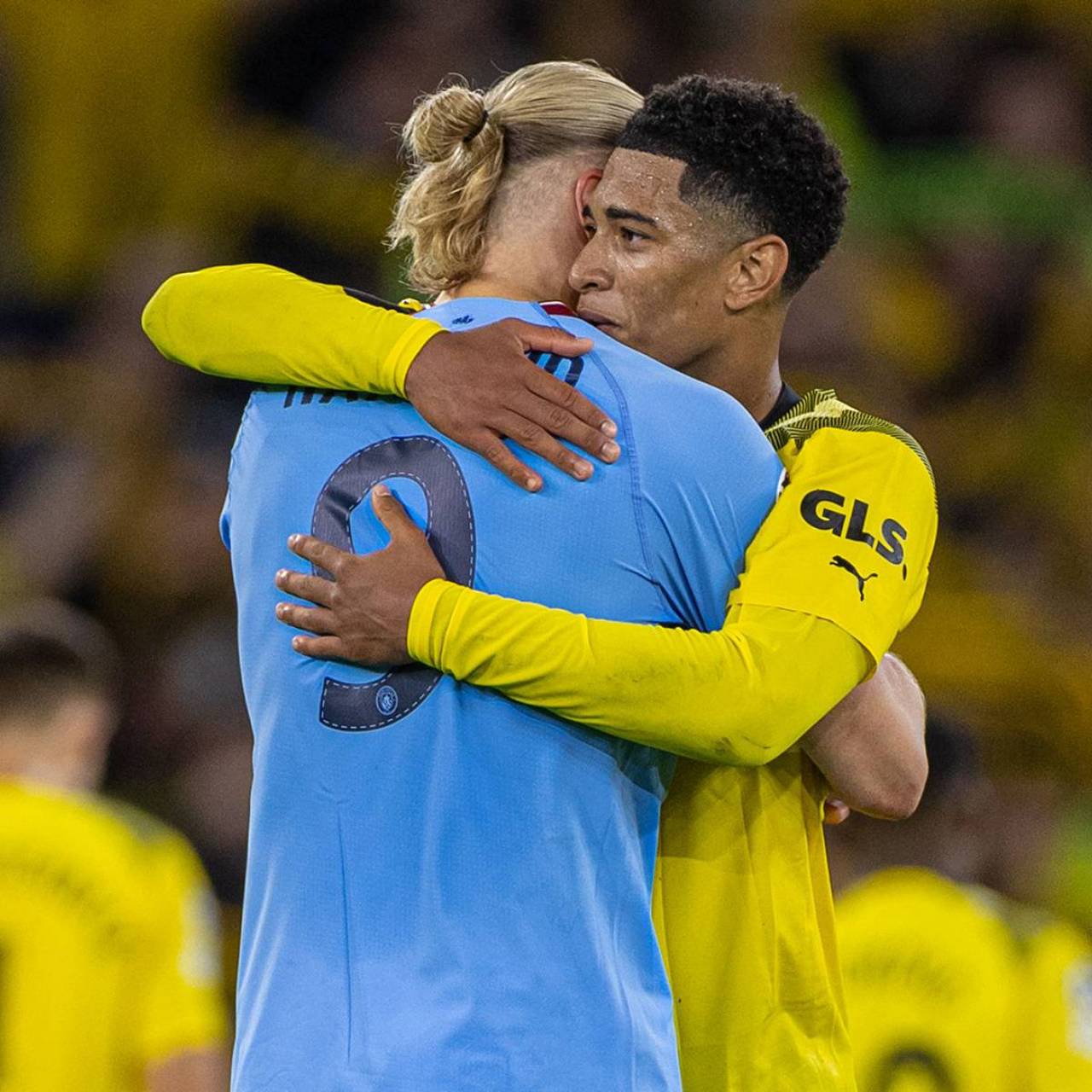 迪亚斯是否向球队道歉？斯塔尼希奇打趣：没有，我们感谢了他（迪亚斯有向球队道歉吗？斯塔尼希奇笑称：没有，我们反而感谢他）