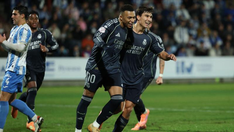 比肩乔丹！亚历山大连续三年场均砍下30分+命中率超过50%（乔丹级表现！亚历山大已连三季场均30+且命中率超50%）